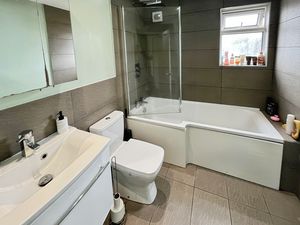 Bathroom - click for photo gallery